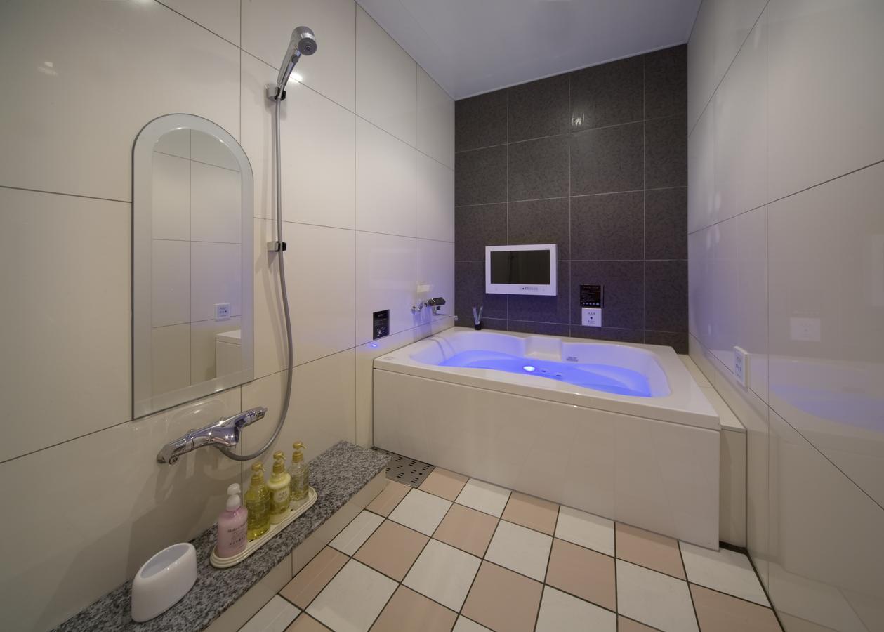 Jewel Hotel Luxury Modern (Adults Only) Miyoshi  Exterior foto